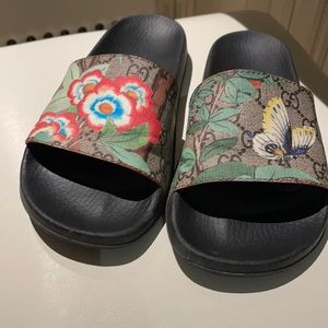 Gucci floral slide size7